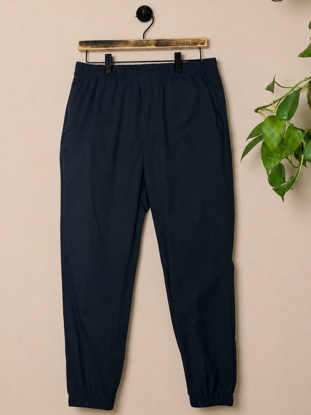 Banana Republic Black Pull-On Jogger Pants Men’s Medium Tapered